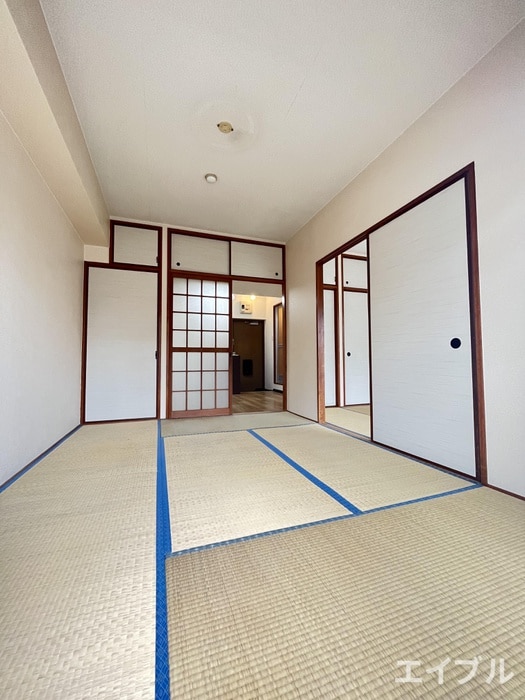 居室 シャトレ松尾