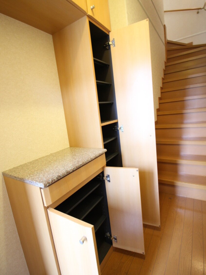 玄関 エルンテ原町Ａ