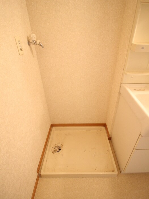 洗濯機置場 エルンテ原町Ａ