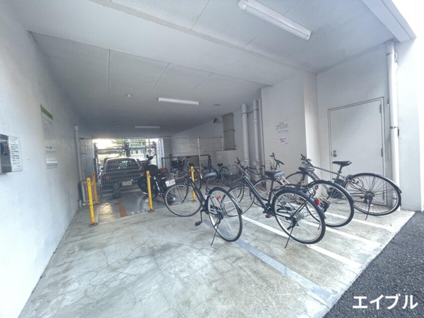 駐輪場 ｴﾝｸﾚｽﾄ渡辺通Ⅱ(802)