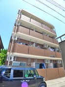 クリスタルメゾンの外観