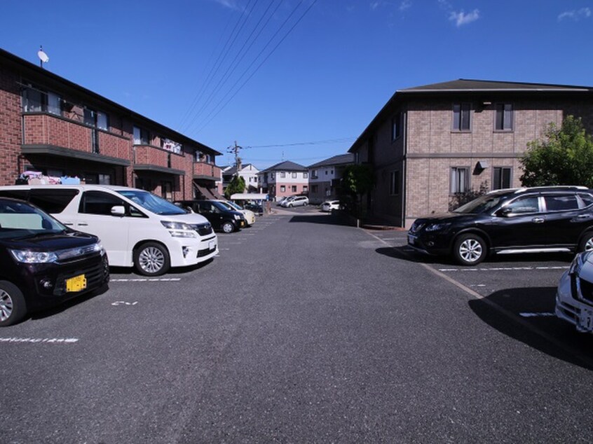 駐車場 アムール