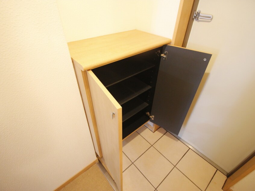 靴箱 リ－ド大手町