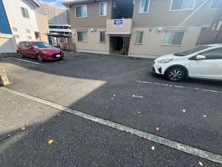 駐車場 ソレイユ鳴水