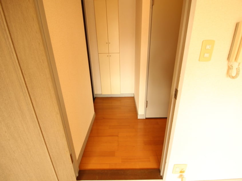 廊下 カーサ・アリエッタ大橋