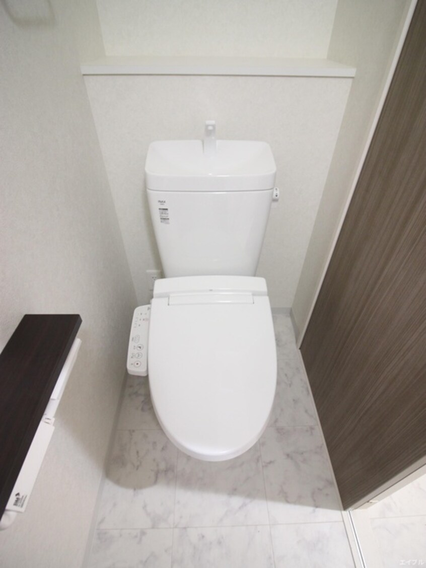 トイレ ネストピア博多ガ－デン（702)