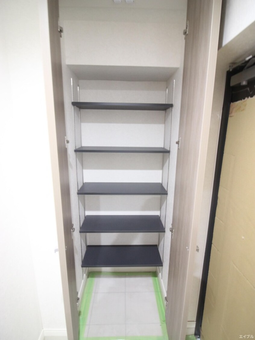 靴箱 ネストピア博多ガ－デン（702)