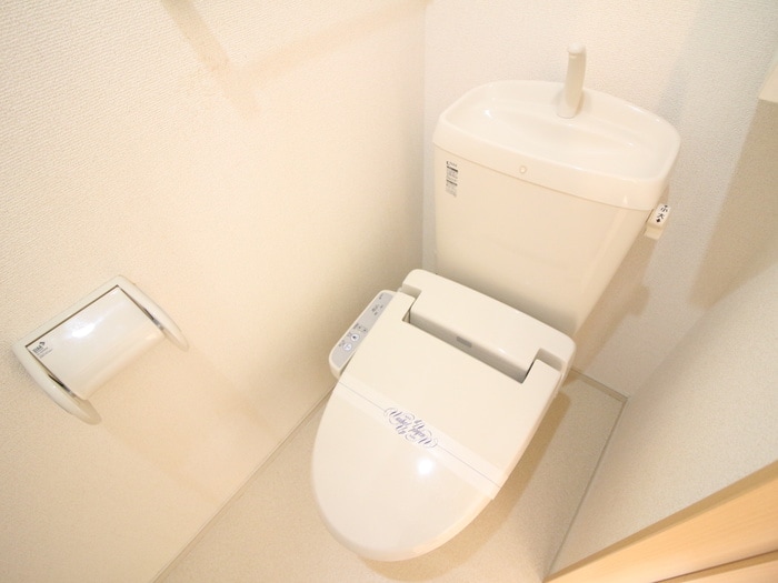 トイレ フォルネ