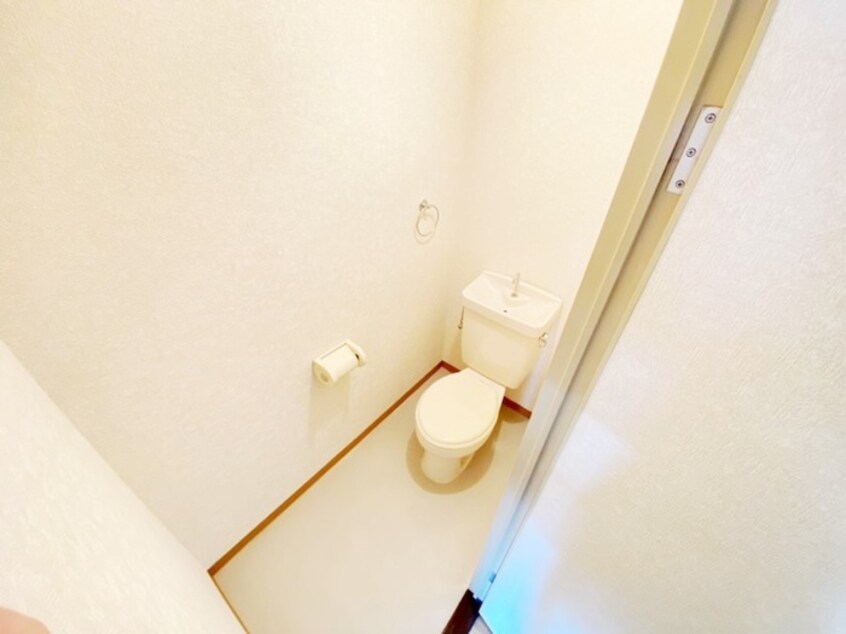 トイレ けやき通り内山