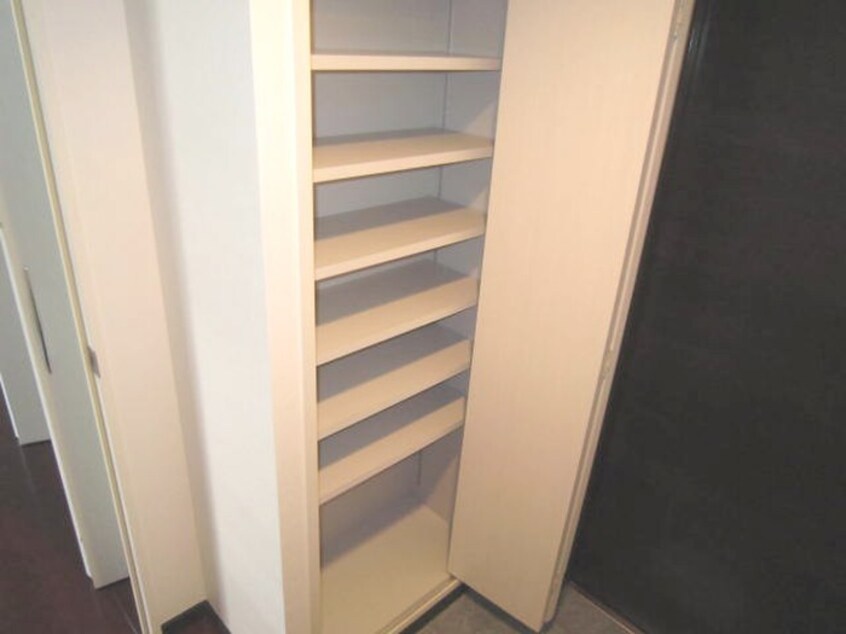 靴箱 エンクレスト薬院Ⅱ（1105）