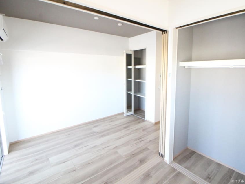 居室 ギャラクシー空港東