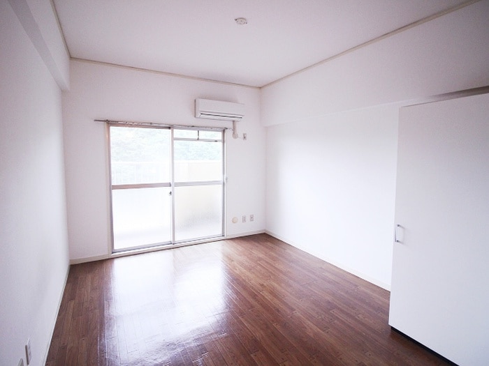 居室 歯大前スカイマンション(807)