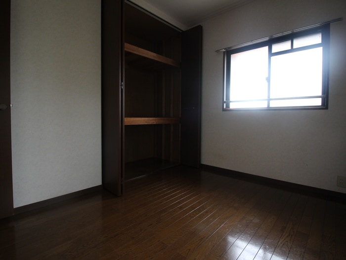 収納 エクレール長者原