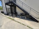駐輪場 ひめだるま荘