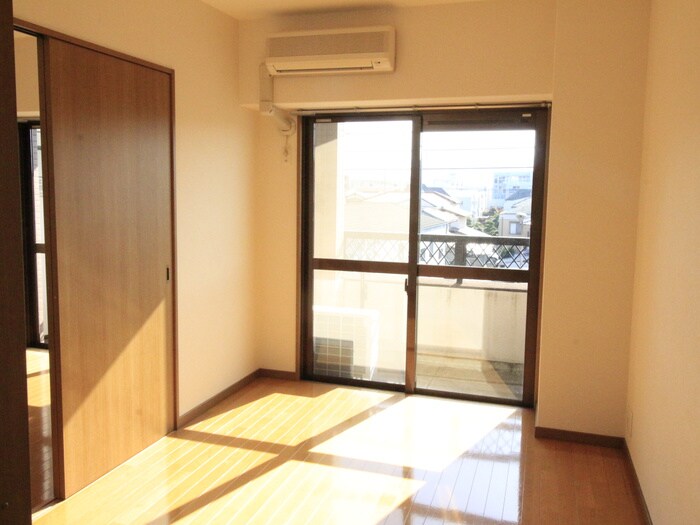 居室 リッシュ・アヴェニール