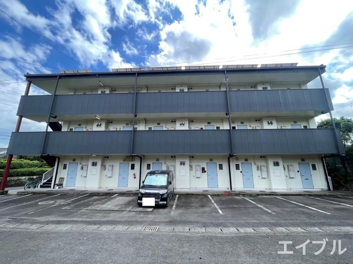 駐車場 サンハウス