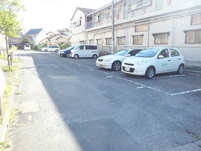 駐車場 森田ハイツ