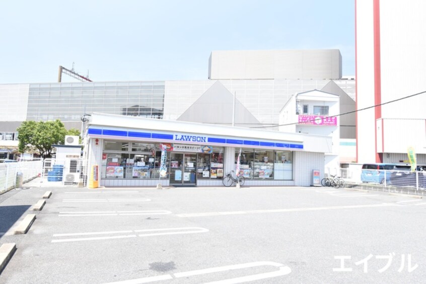 ローソン久留米花畑店(コンビニ)まで101m ロイヤルタワ－花畑駅前