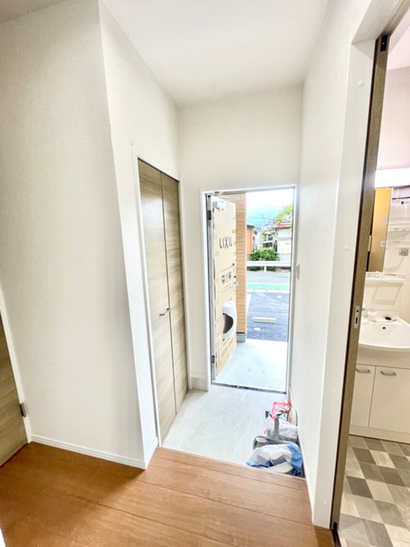 玄関 エミグランド感田