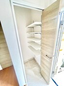 靴箱 エミグランド感田