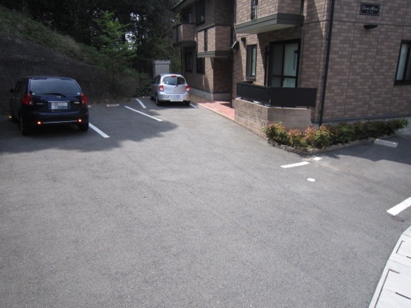 駐車場 カ－サ森