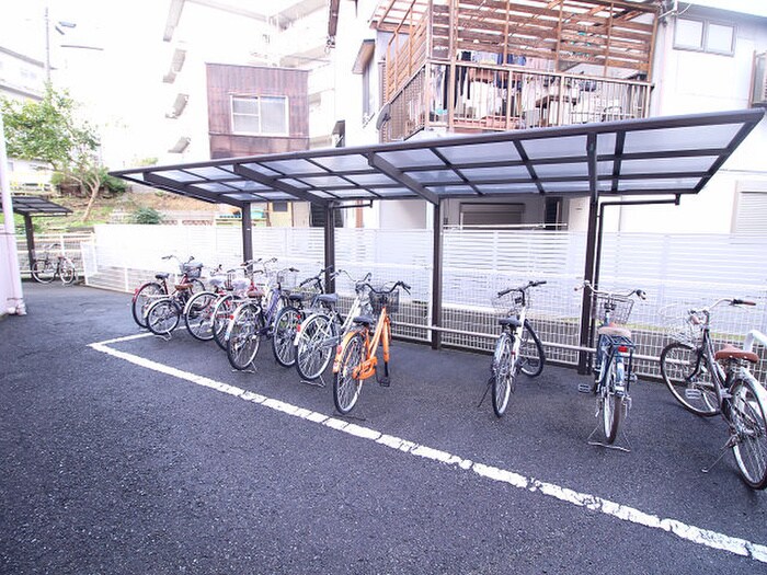 駐輪場 マーベラス下到津