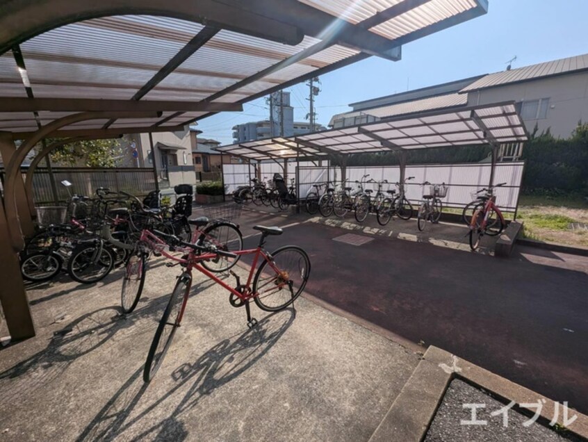 駐輪場 オリエンタルハイツ