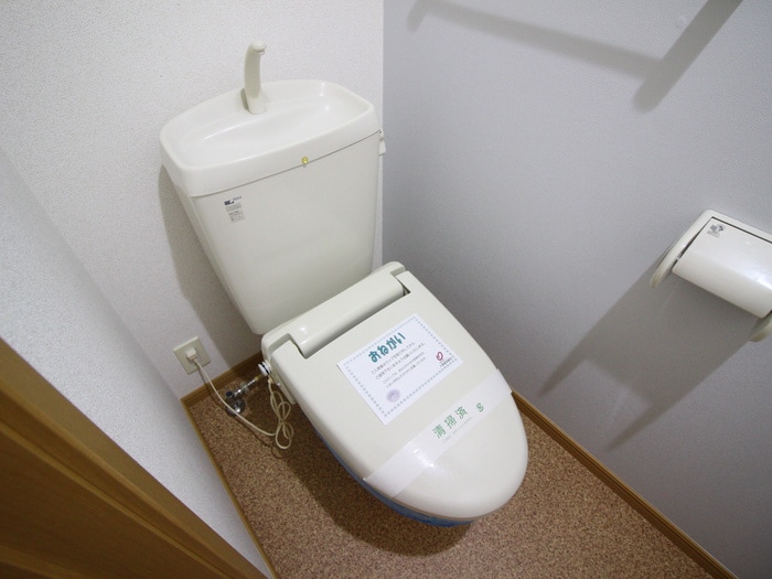 トイレ プルニエＡ