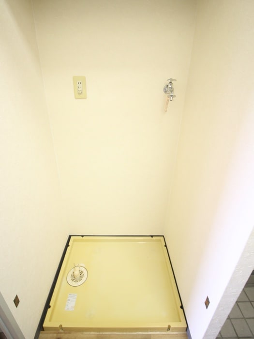 洗濯機置場 ベルガ菅原