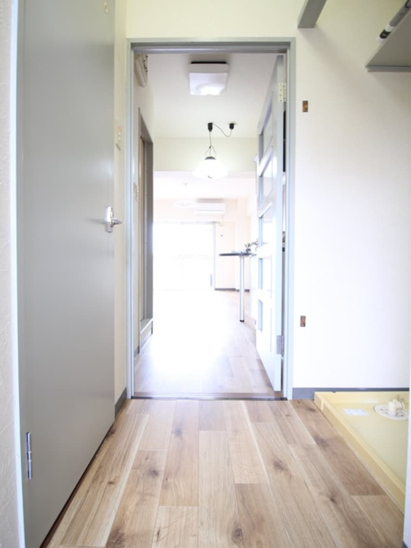 廊下 ベルガ菅原