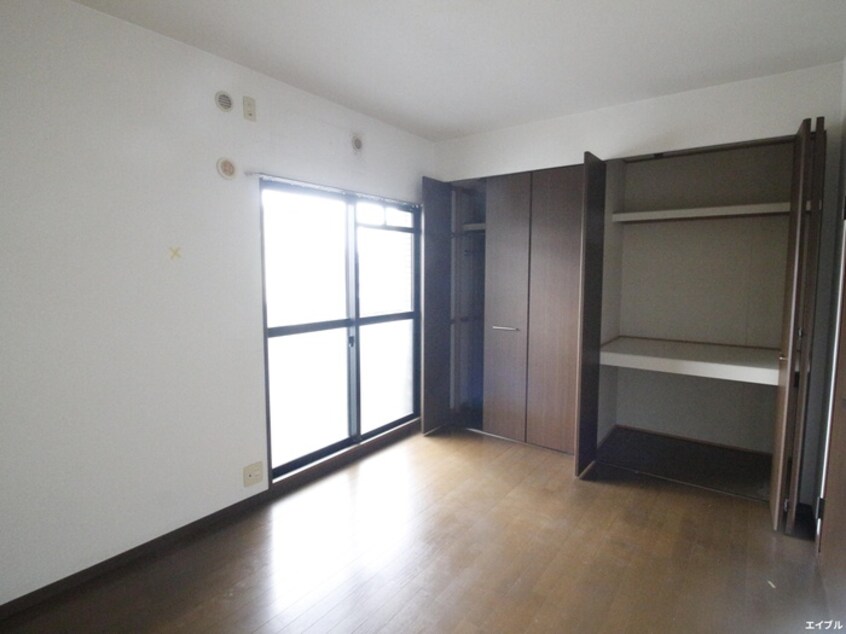 居室 クレセント下大利