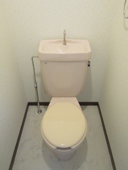 トイレ クレセント下大利