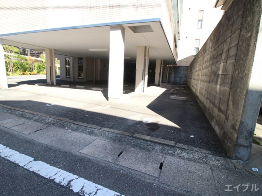 駐車場 ヴィラージュ精華短大前