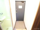 玄関 ヴィラージュ精華短大前