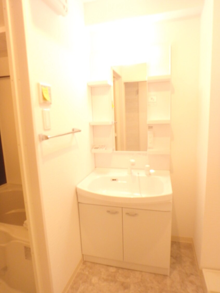 洗面 ルナ・リリオ