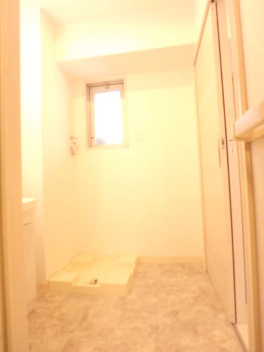 洗濯機置場 ルナ・リリオ