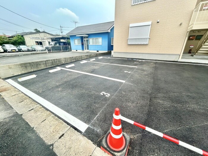 駐車場 ウエストヒルズ鴨生田