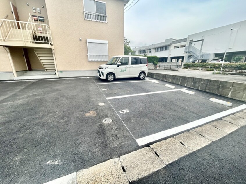 駐車場 ウエストヒルズ鴨生田
