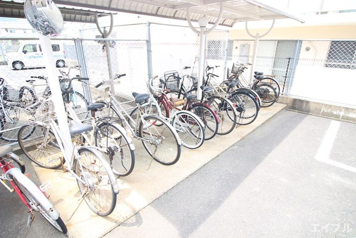 駐輪場 ハイネス那珂川