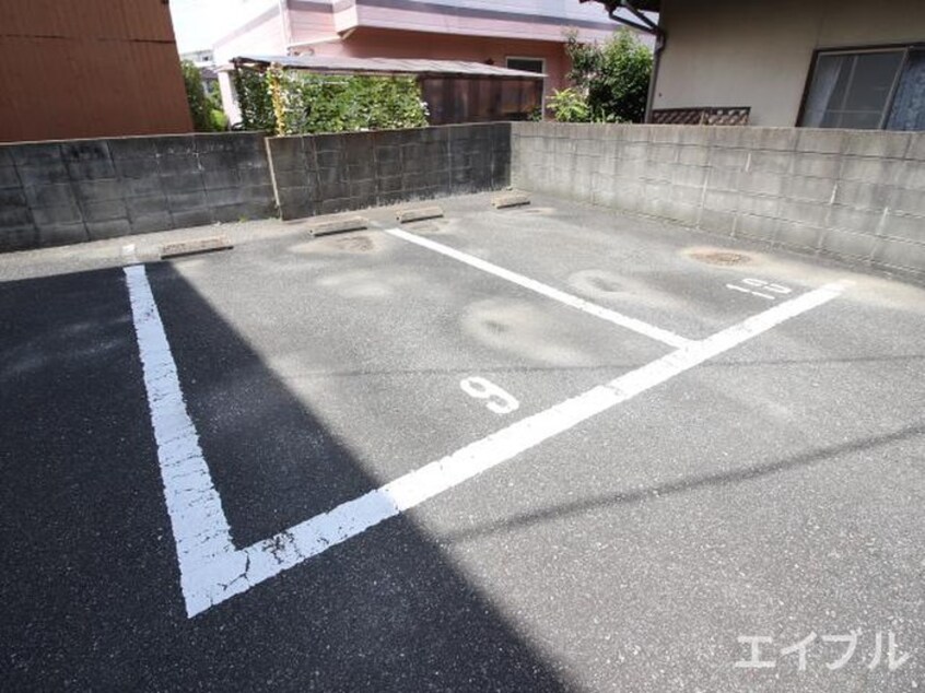 駐車場 サンシャイン内橋