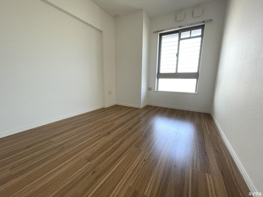 居室 クレストコート天拝