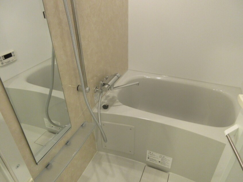 バス／シャワールーム等 ｴﾝｸﾚｽﾄﾍﾞｲｻｲﾄﾞ通り（308）