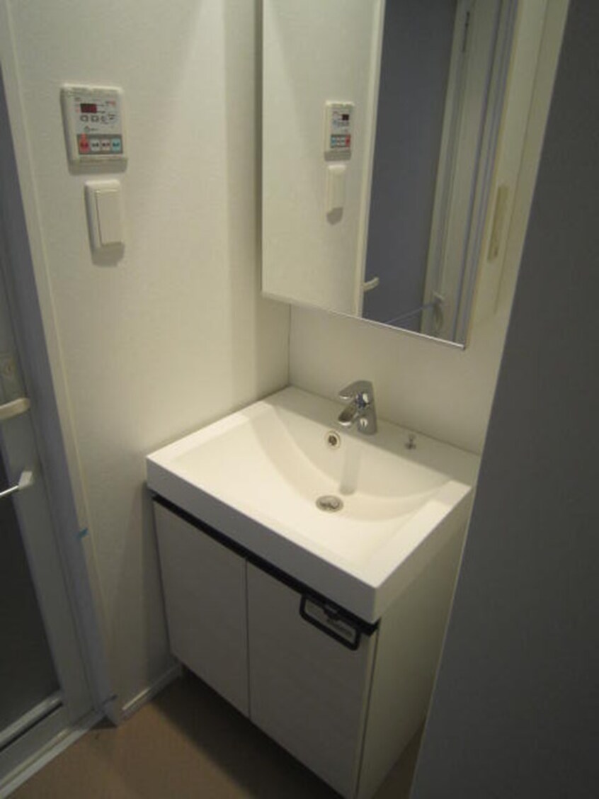 洗面 ｴﾝｸﾚｽﾄ博多LIBERTY(1002)