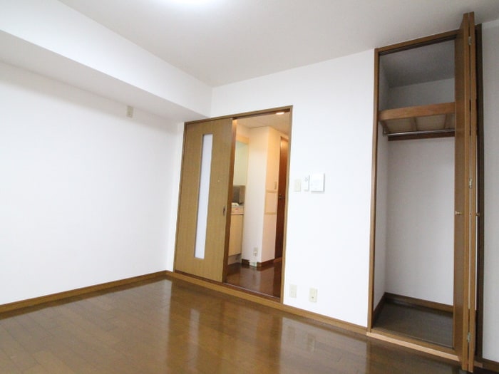 居室 エルフコート新宮