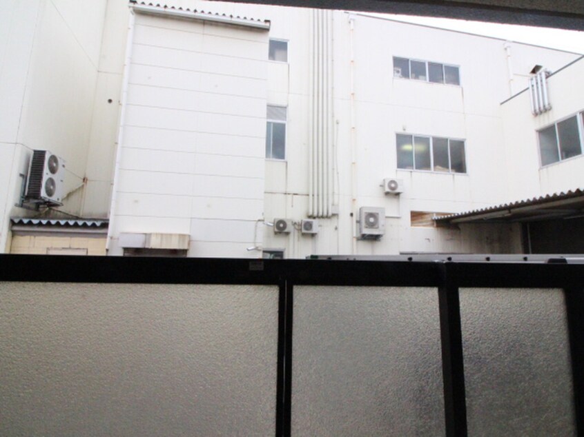 室内からの展望 エルフコート新宮