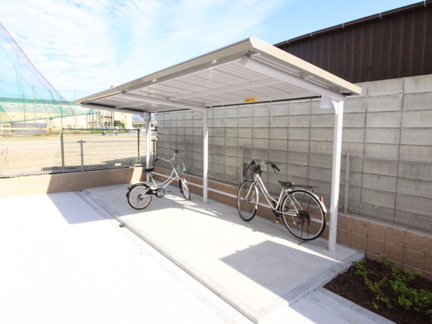 駐輪場 グランウィステリア