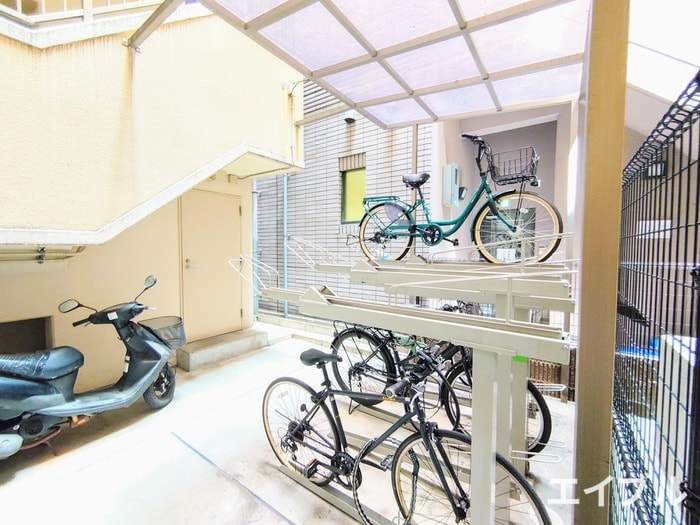 駐輪場 リファレンス博多駅前