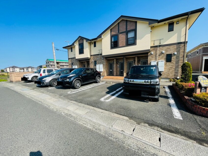 駐車場 ヴィラ・弥生桜 Ａ棟