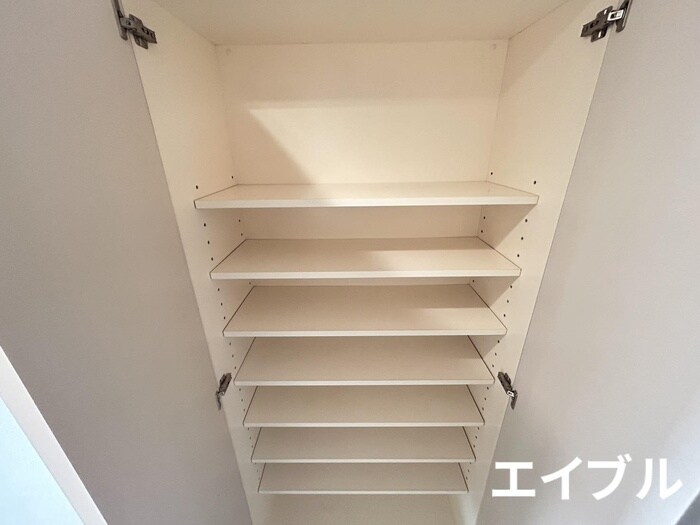 靴箱 ノヴェル堀江町