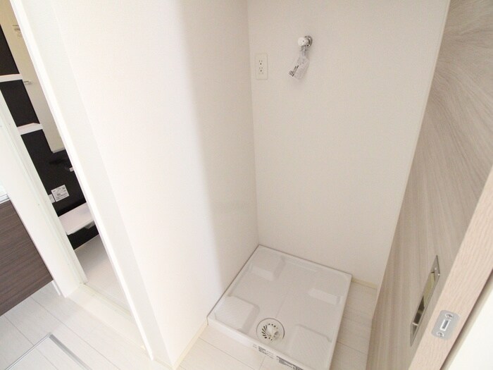 洗濯機置場 ハレクラニK　B棟